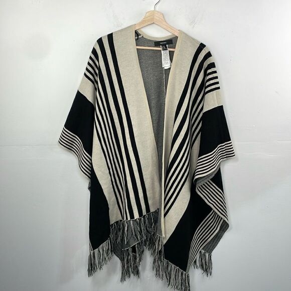 H&M Graded Poncho Sweater Shawl with Fringe size S/M - Picture 1 of 10